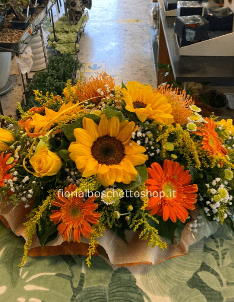 Centrotavola con girasoli e gerbere