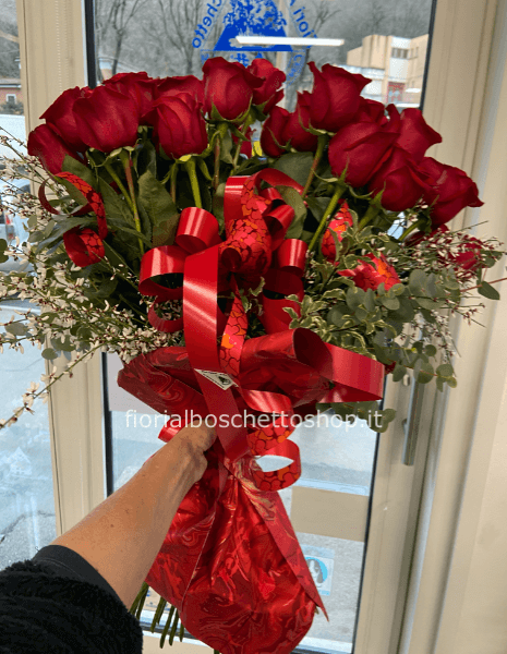 Mazzo di rose rosse lunghe (da 7 pz o più steli)