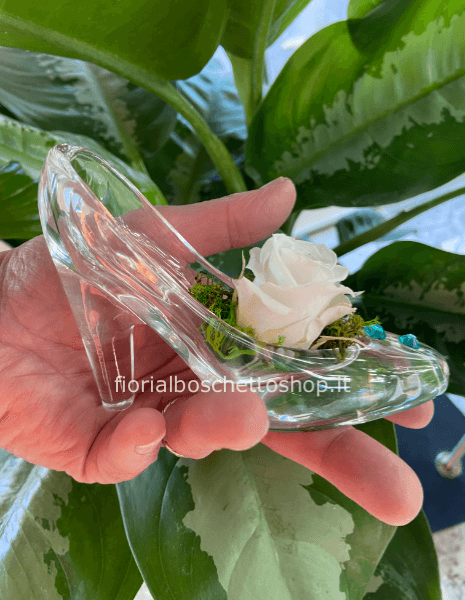 Elegante Scarpetta con Rosa stabilizzata