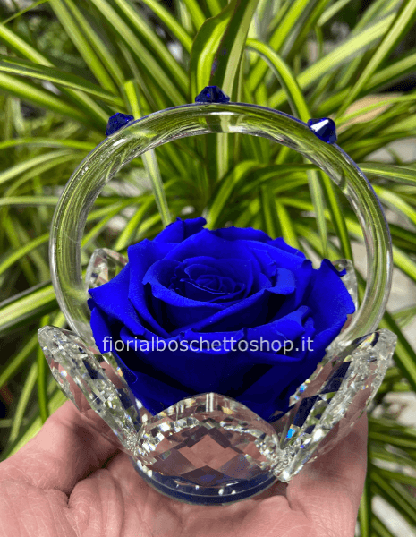 Rosa stabilizzata in cesto di cristallo
